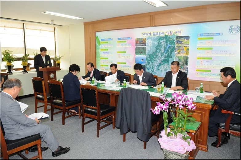 제13차 의원간담회 이미지 1