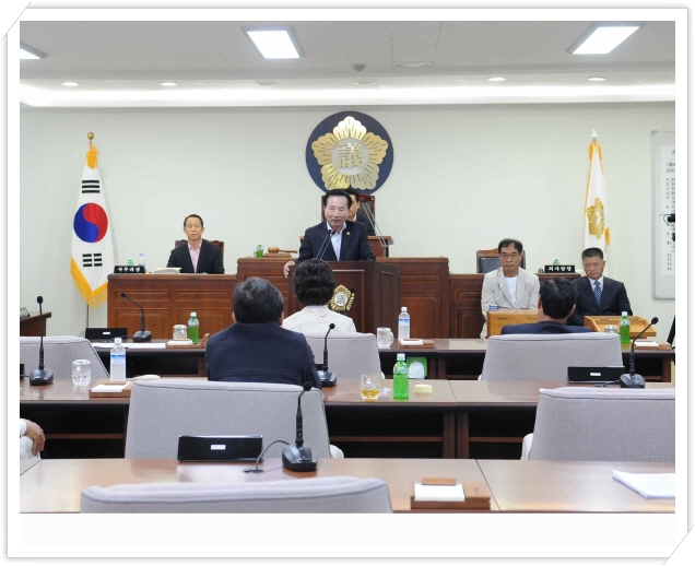 제6대 장성군의회 후반기 의장단 및 상임위원장 선출 이미지 1