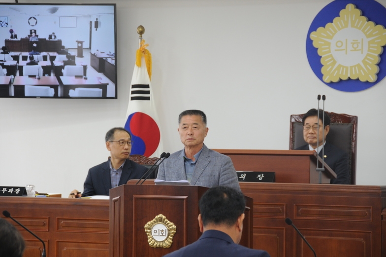 제299회 제1차 정례회 제2차 본회의 이미지 1