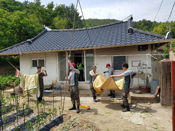 [포토] 어려운 이웃 생각하면 ‘구슬땀도 시원’ 이미지 1