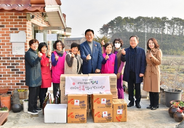 [포토] 장성군 “따스하고 행복한 설 명절 되세요” 이미지 3