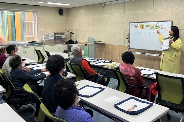 장성군 “행복한 노후… 치매 조기검진으로 시작” 이미지 1
