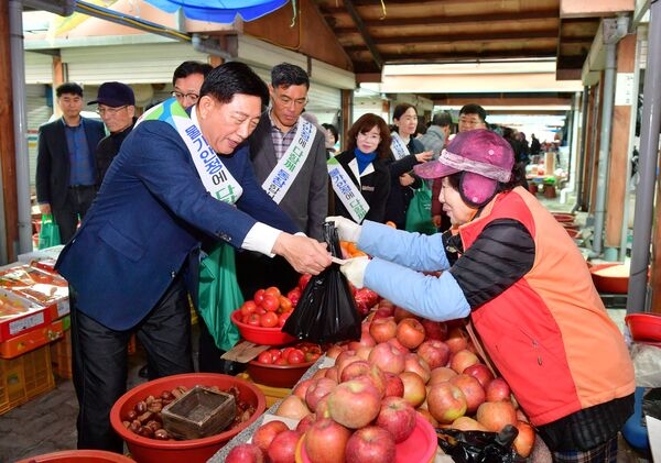 “설 명절 준비는 장성군 전통시장에서!” 이미지 3