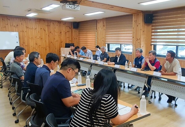 장성군-산림청, 축령산 편백숲 활성화 방안 논의 이미지 1