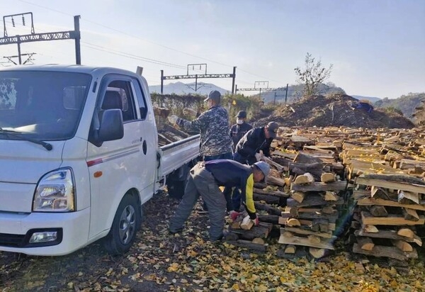장성군 삼계면, 청년회와 함께 ‘온정의 땔감 나누기’ 이미지 1