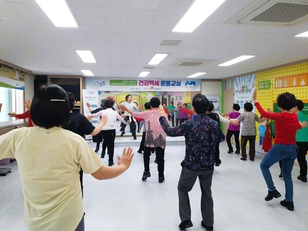 장성군, ‘건강백세 운동교실’ 최고! 이미지 1