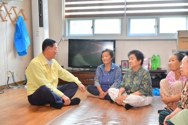 연이은 찜통더위… 장성군, ‘군민 건강 지키기’ 온 힘 이미지 1