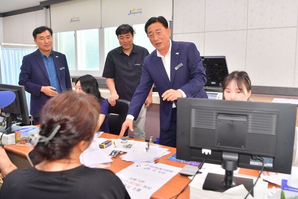 김한종 장성군수 “민생회복 소비쿠폰, 지역경제 회복 신호탄” 이미지 2