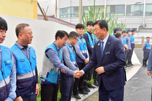 장성군, 추석 앞두고 기관·시설 위문 이미지 2