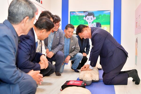 장성군 “생명 살리는 ‘심폐소생술 체험관’ 문 열었습니다” 이미지 1