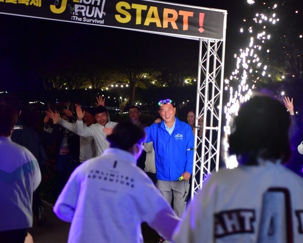 “좀비 피해 달려라” 장성군 ‘J(제이)-라이트 런’ 흥행 대박! 이미지 3