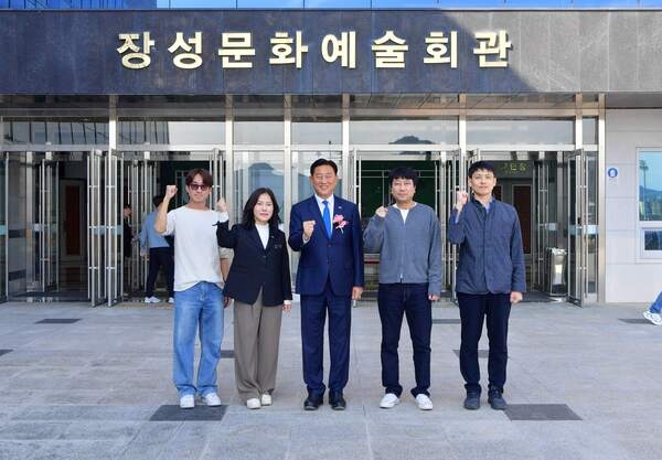 공연만 하면 ‘전석 매진’… 장성군 문화예술회관, ‘문화·예술 요람’으로 자리매김 이미지 1