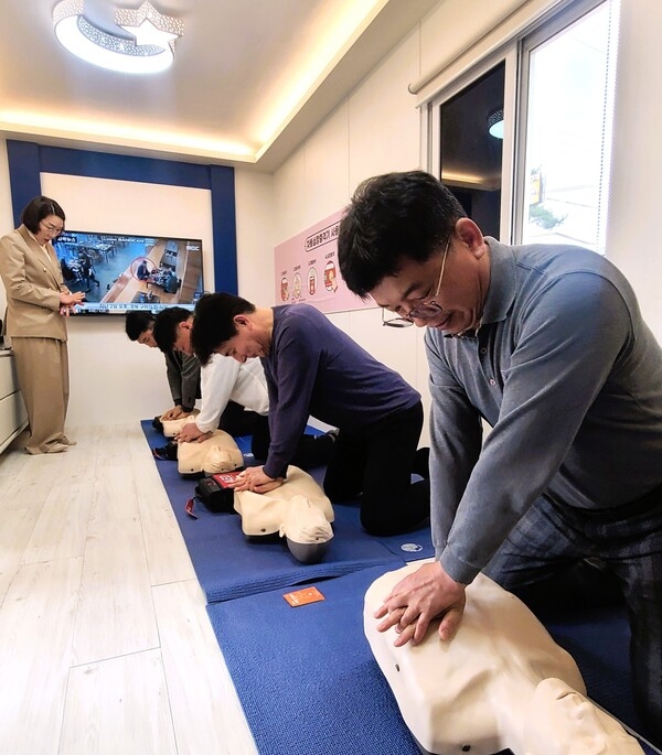 장성군 공직자 ‘생명 살리는 심폐소생술’ 배운다 이미지 1
