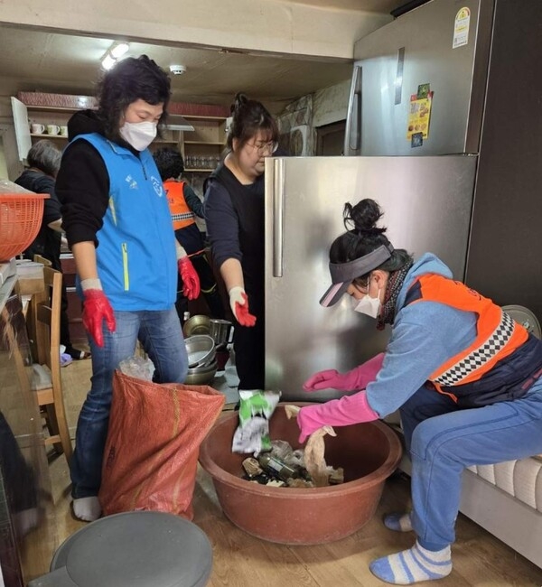장성군 “어렵기만 한 냉장고, 주방 정리… 서삼면이 함께합니다” 이미지 1