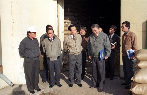 93 도지사 추곡 수매 현장 방문
