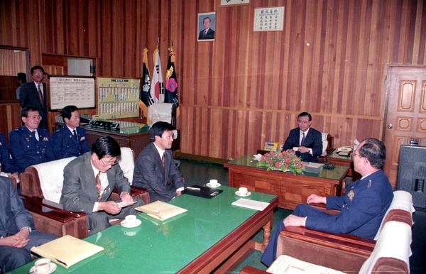 이효계 도지사 경찰서 방문