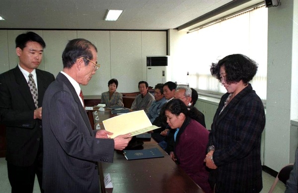 장성장학회-장학금 전달