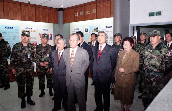 상무대 포병학교 방문