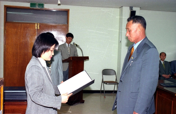 제2회전국동시지방선거당선증 전달식