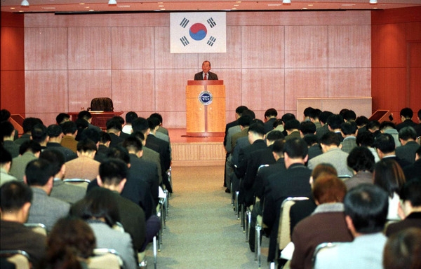 2001년 3월중 정례조회