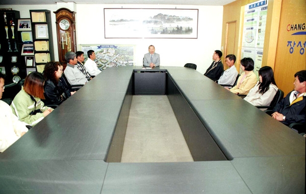 인재육성 장학금 전달