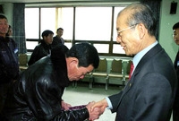 2000미화요원격려