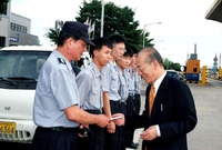 2000중추절군경부대위문