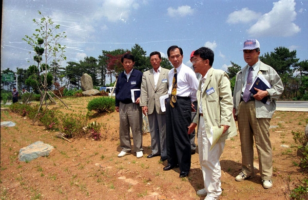 남면 국도변 화단 점검