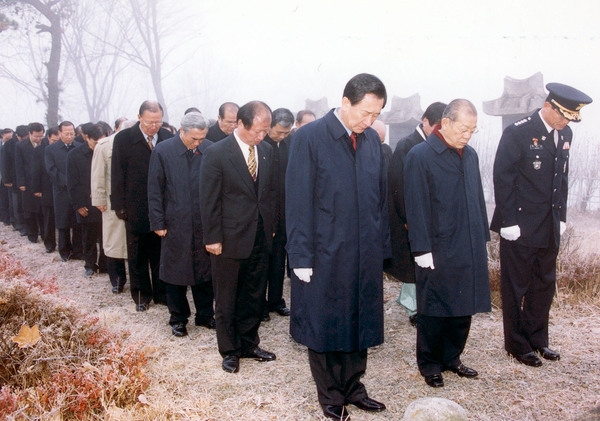 2004신년 충혼탑 참배