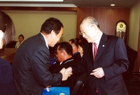 2004장성장학회장학금전달