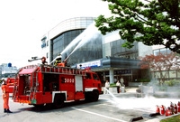 2004군청사합동소방훈련