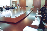 시이타현 한노시장 일행 우...