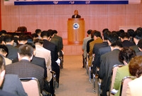 2004년12월중 정례조회