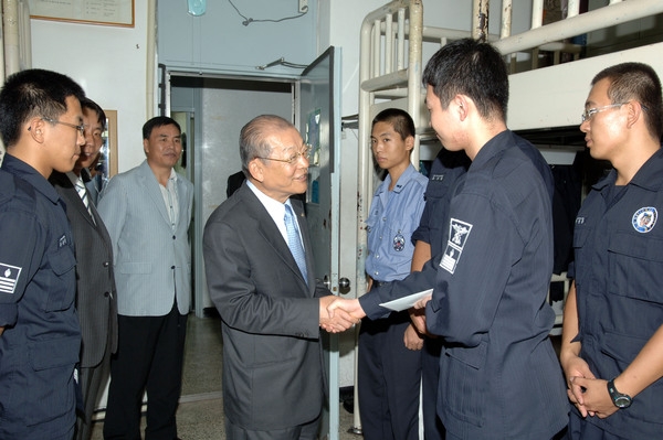 2005년중추절 경찰서 전경대 위문