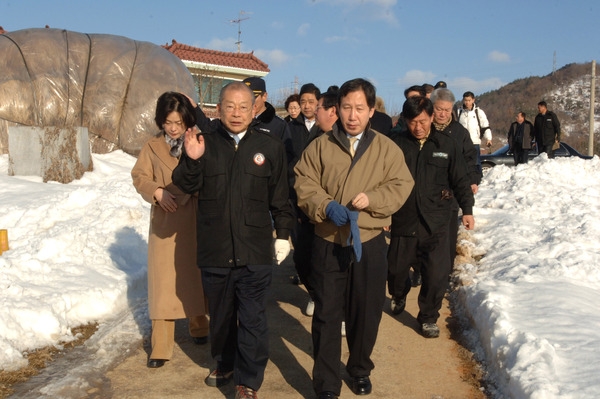 김근태 보건 복지부 장관 폭설 피해현장 방문