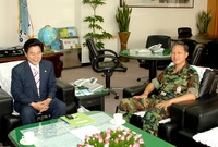 제11공수 특전여단장 우리...