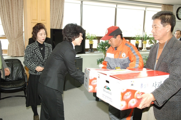 설맞이 환경 미화원 격려