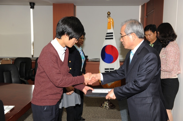 2010년도 상반기 인재육성 장학금 전달식