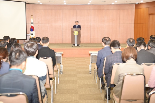 2015년 11월중 정례조회