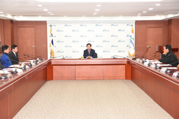 2015년4/4분기 이장협의회장과 간담회