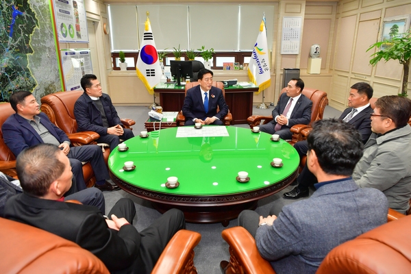 체육회 임원들과 간담회