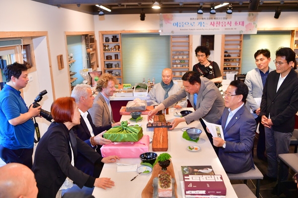정관스님과 에릭리퍼트 셔프와의 만남