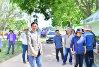 군수님 축제장 점검