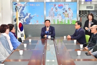 희망을 나누는 사람들 기탁...