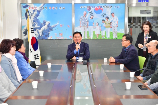 희망을 나누는 사람들 기탁식