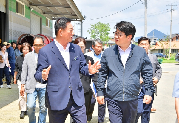 권재한 농촌진흥청장 논콩 생산단지 침수피해 대응 현장 방문